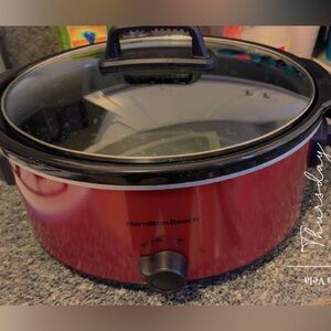 Slow cooker,new in good condition without box